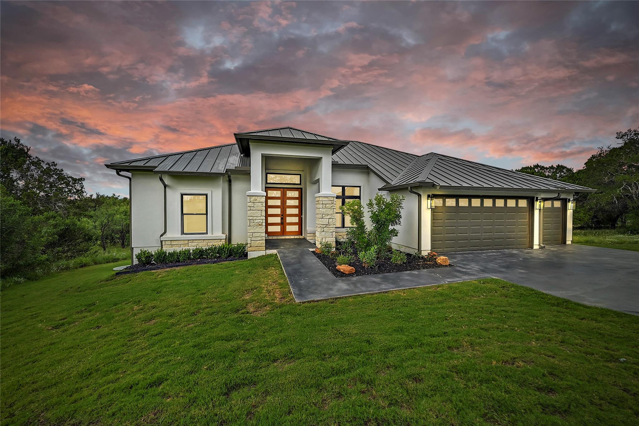 1404 FAULT LINE DR