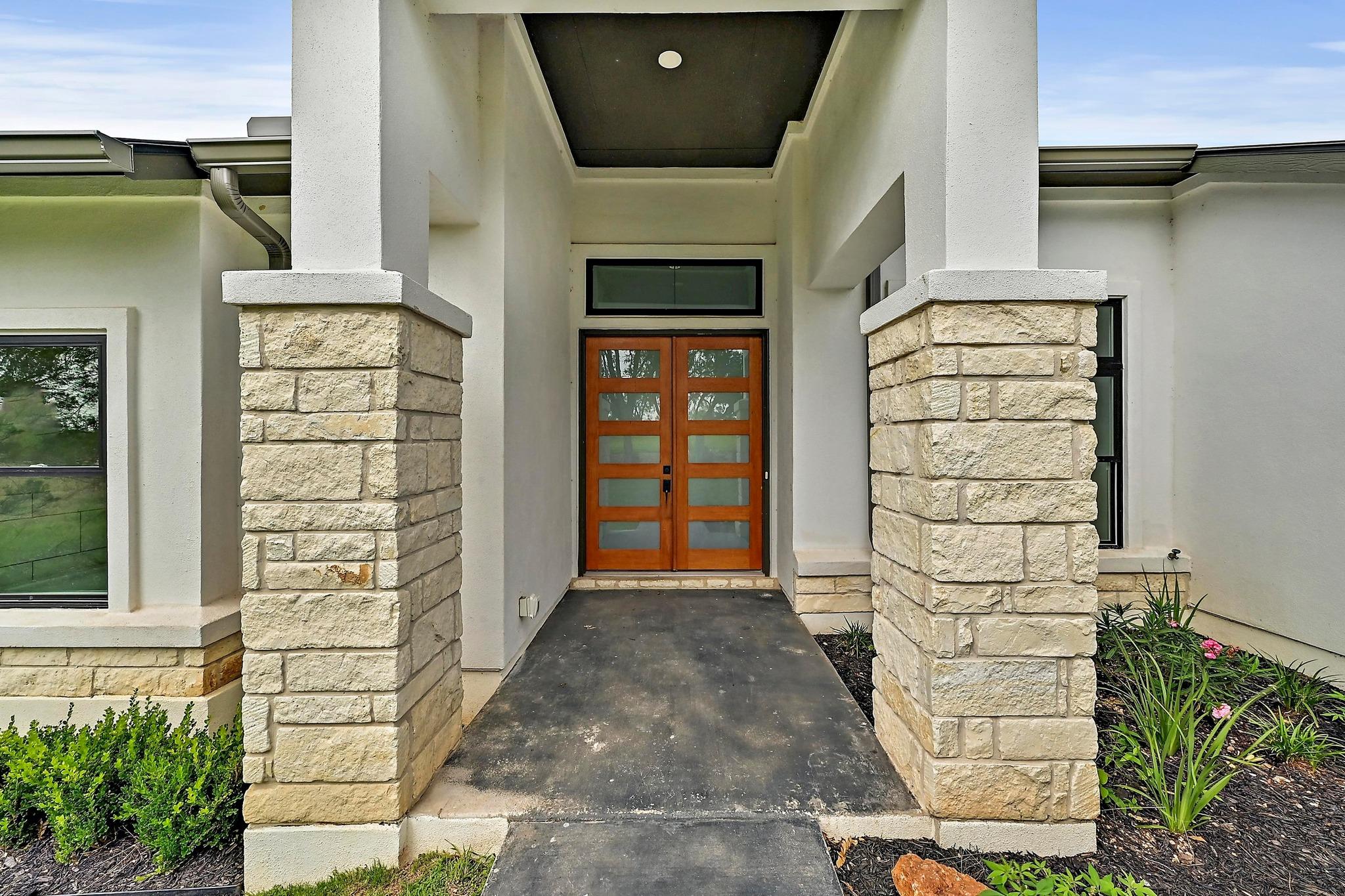 1404 FAULT LINE DR