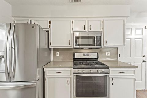 Tiny photo for 413 Suzzane RD, Pflugerville, TX 78660 (MLS # 2079511)