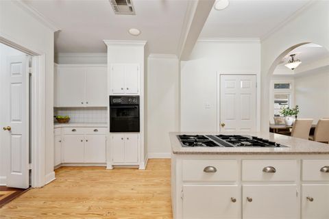Tiny photo for 4111 Burnet RD W, Austin, TX 78756 (MLS # 3340780)