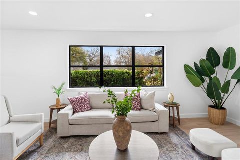 Photo of 1109 Arcadia Ave, Austin, TX 78757 (MLS # 9899830)