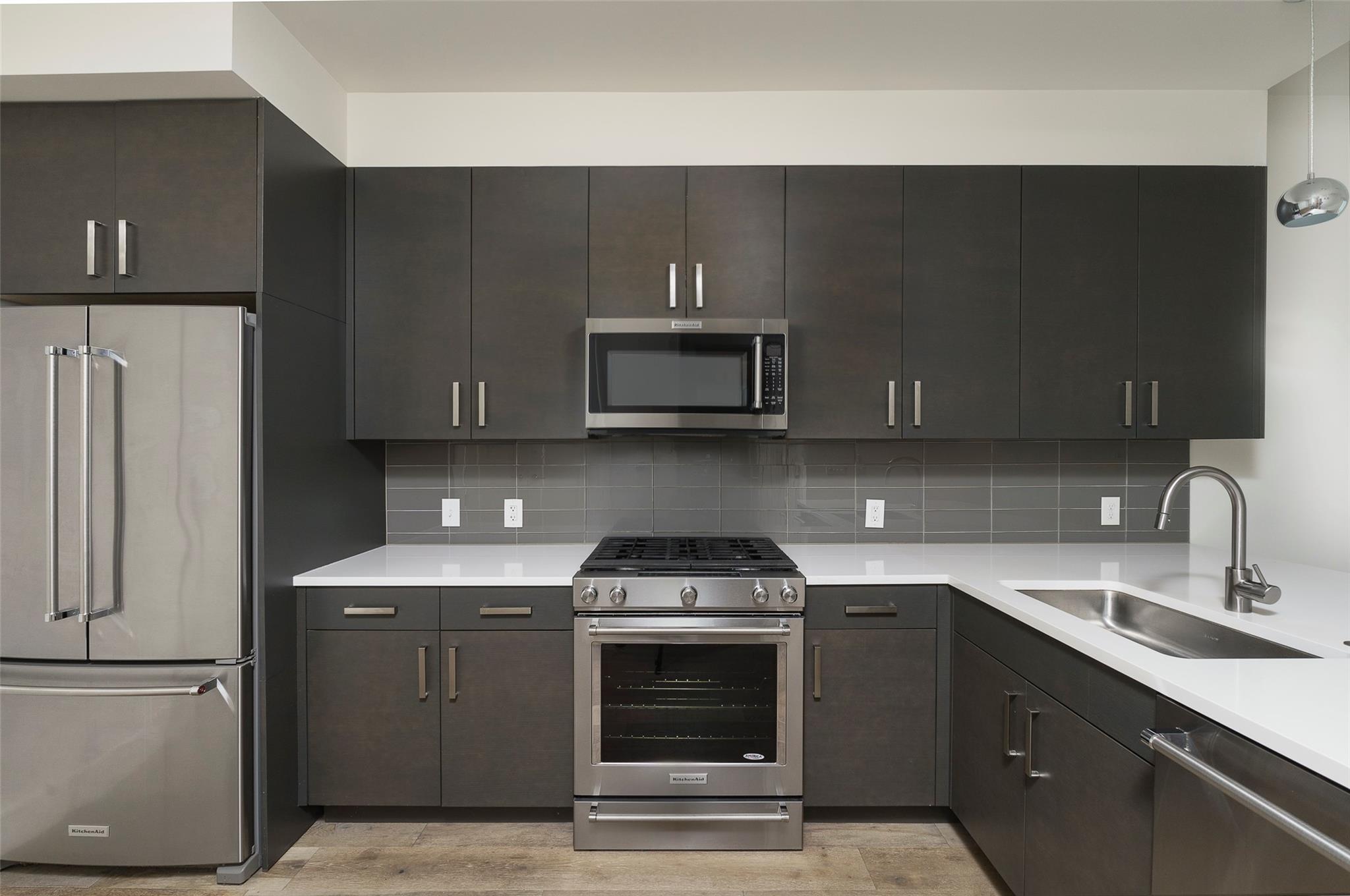 222 West Ave 1603