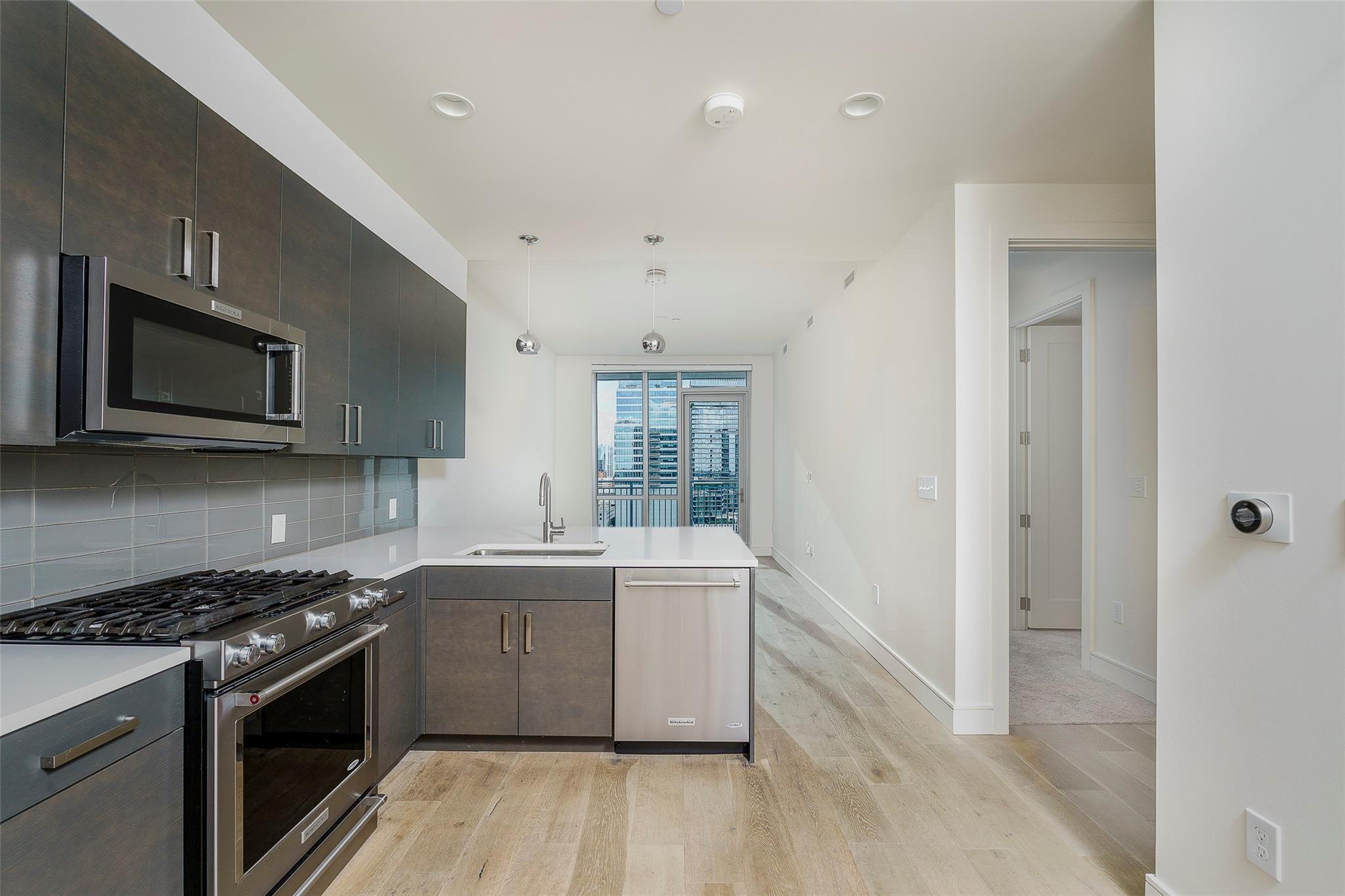 222 West Ave 1603