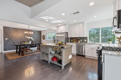 Tiny photo for 6610 Greensboro DR, Austin, TX 78723 (MLS # 9499764)