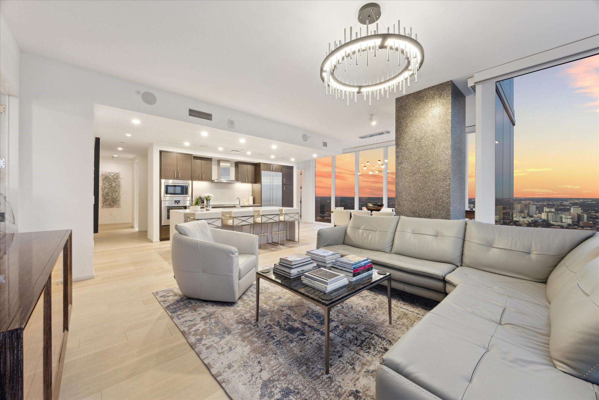301 West Ave 5602