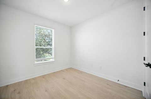 Tiny photo for 12109 Fennec WAY, Austin, TX 78758 (MLS # 4885202)