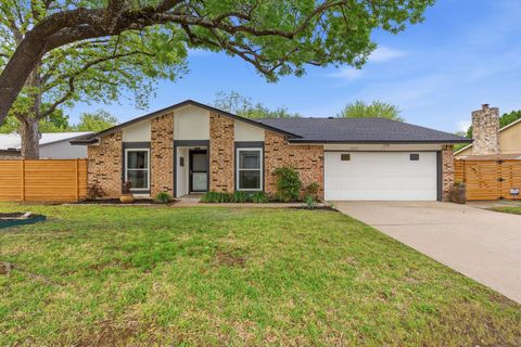 Photo of 2405 Stone River DR, Austin, TX 78745 (MLS # 4658520)