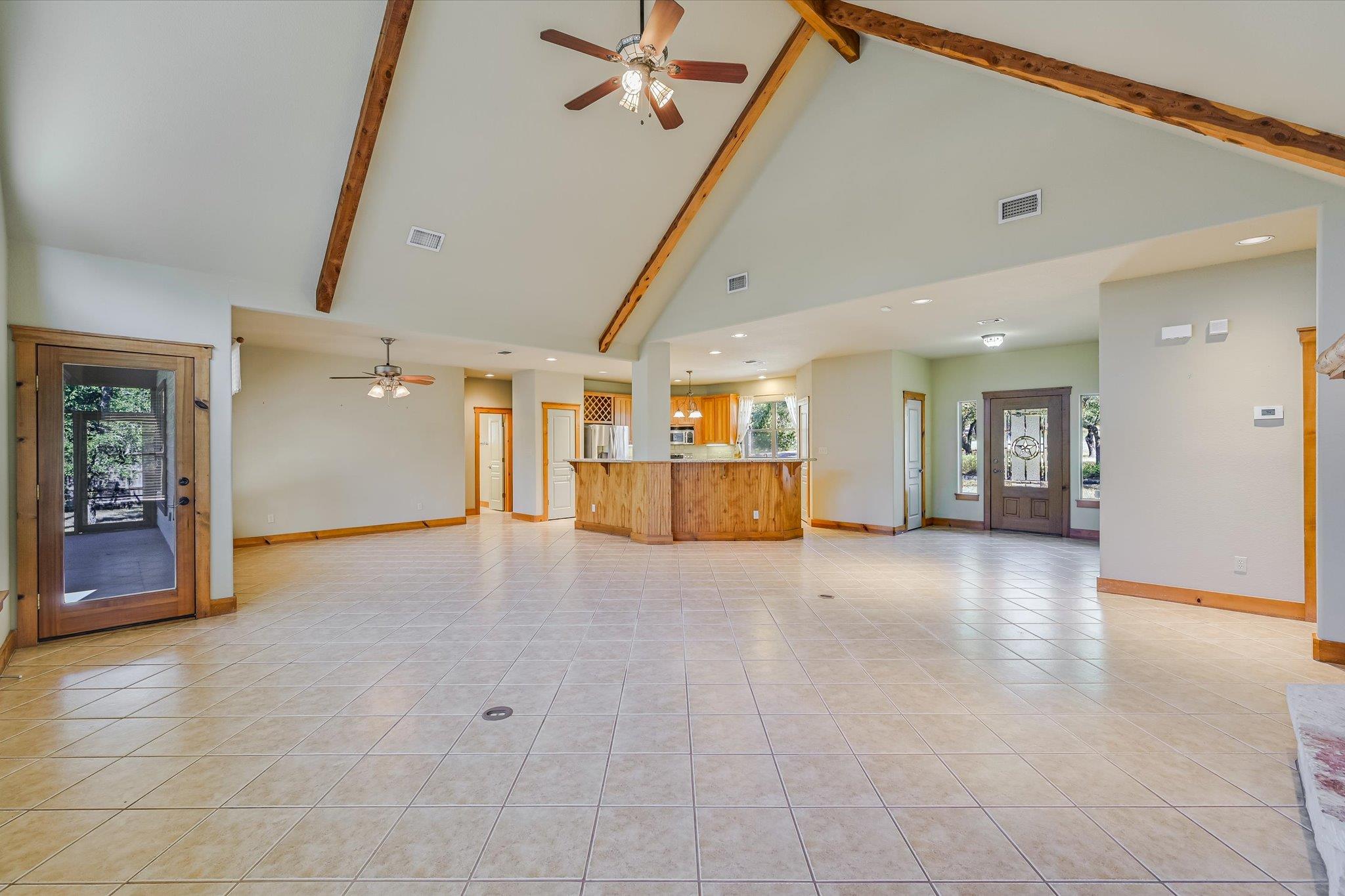 404 W View DR