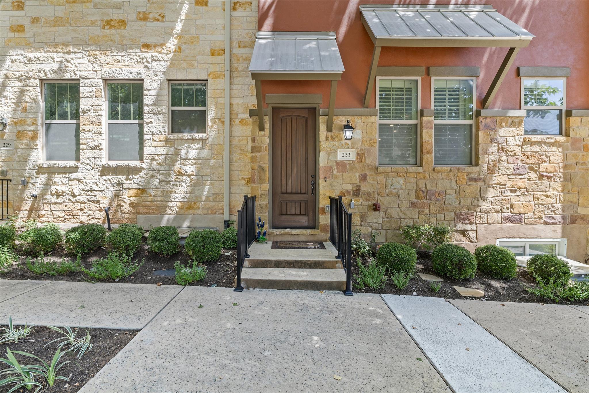 233 Adams ST