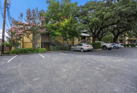 Tiny photo for 1000 W 26th ST #102, Austin, TX 78705 (MLS # 6603853)