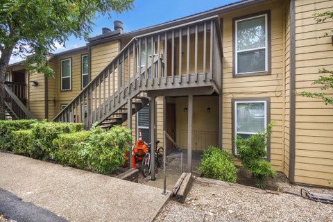 Tiny photo for 1000 W 26th ST #102, Austin, TX 78705 (MLS # 6603853)