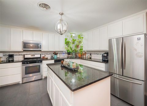 1806 Murray Ave Rockdale TX 76567