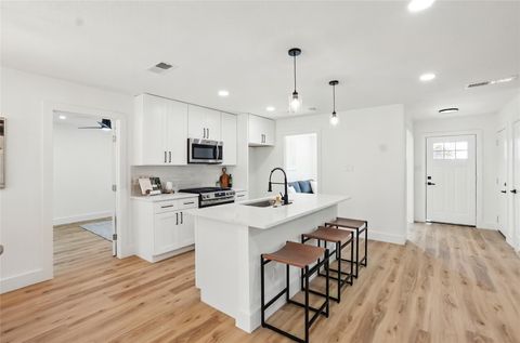 Tiny photo for 6014 London DR, Austin, TX 78745 (MLS # 3904787)