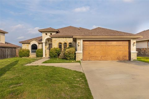 Single Family Residence in Killeen TX 7010 Andalucia ST.jpg