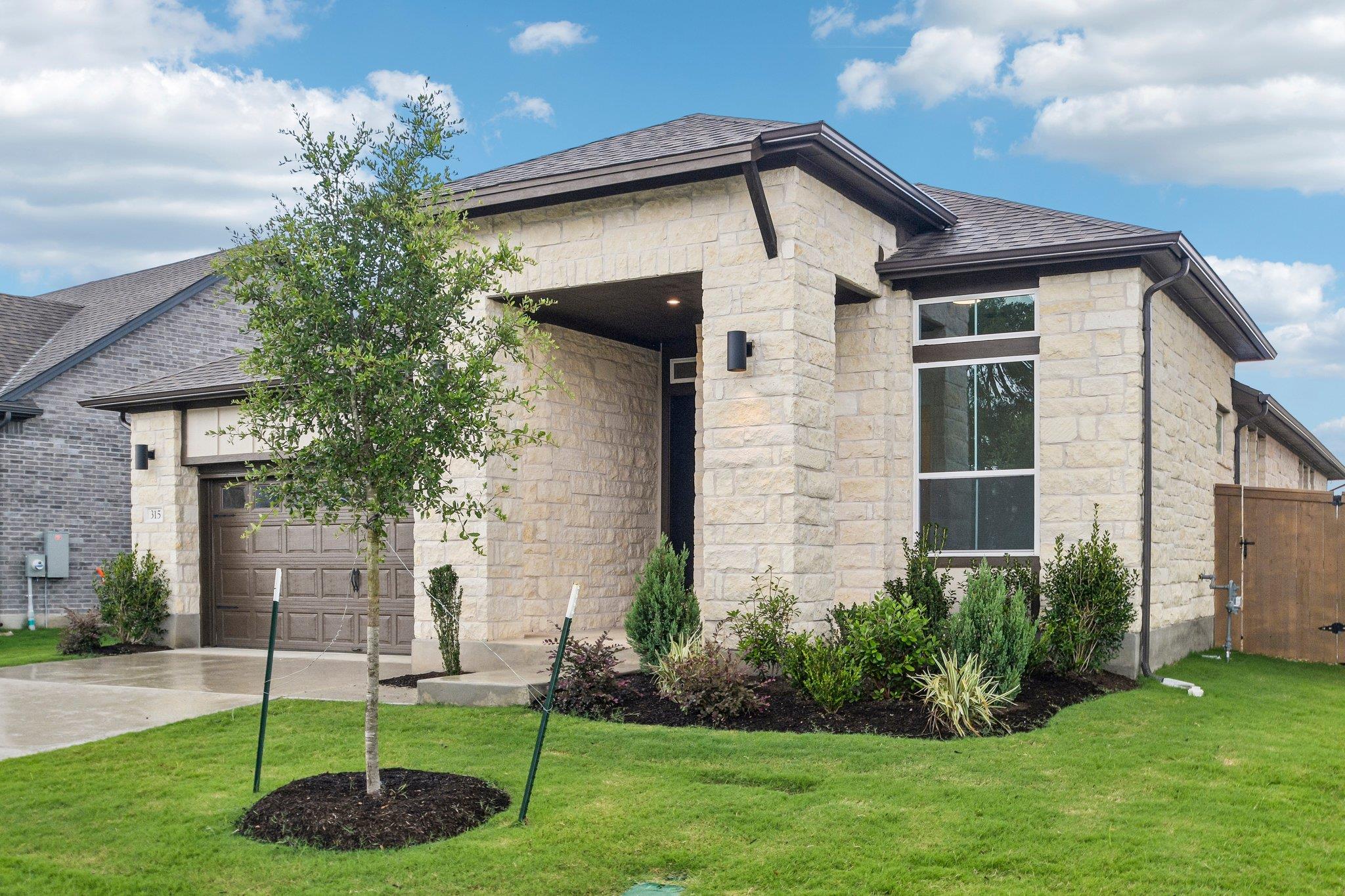 315 San Saba DR