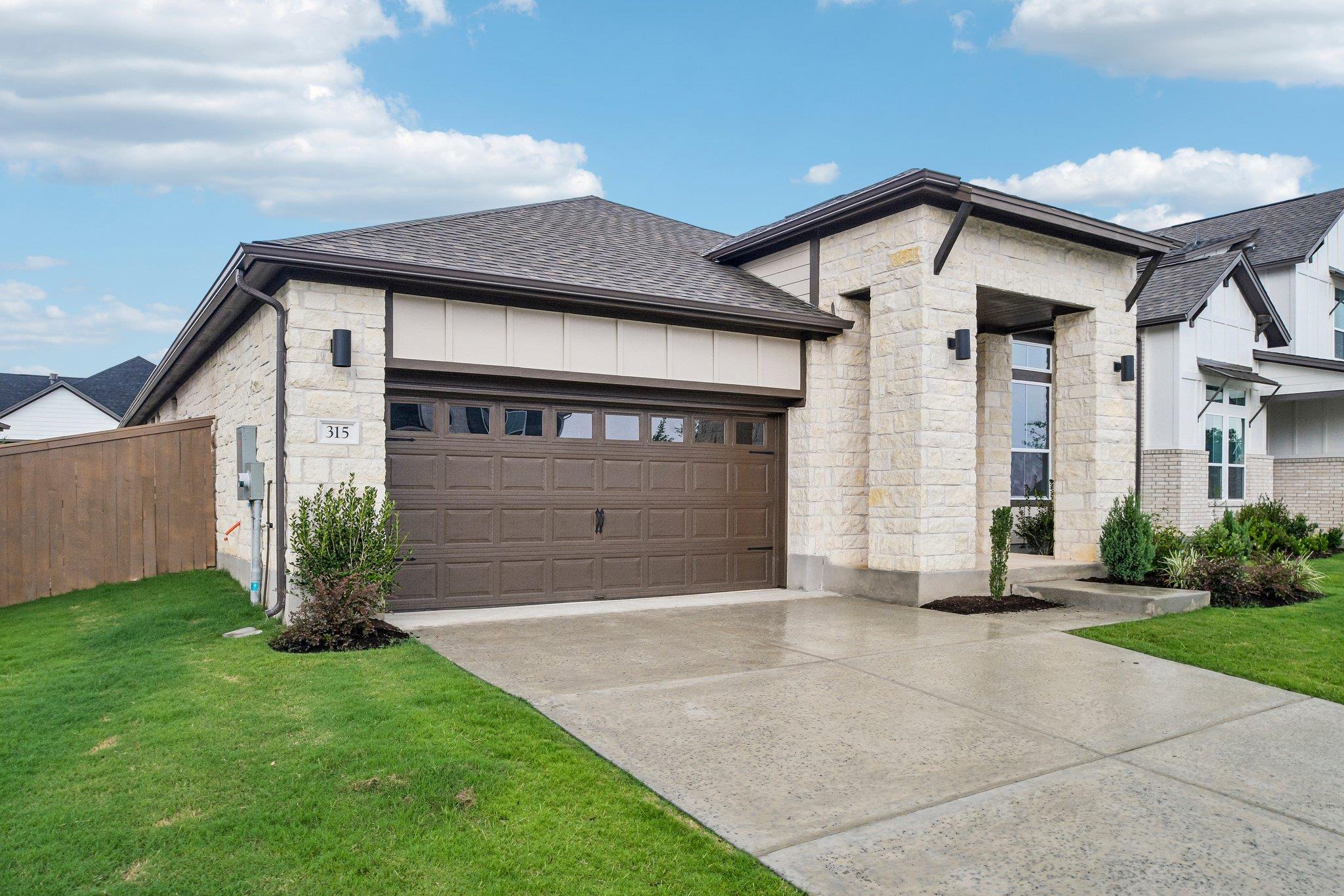 315 San Saba DR