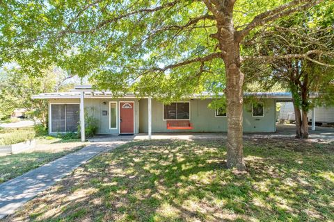 Photo of 1821 Dexter ST, Austin, TX 78704 (MLS # 2887358)