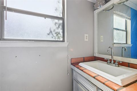 Tiny photo for 5705 Rain Creek PKWY, Austin, TX 78759 (MLS # 8213922)