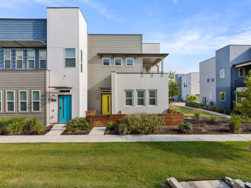 Photo for 9015 Cattle Baron PATH #2001, Austin, TX 78747 (MLS # 3527462)