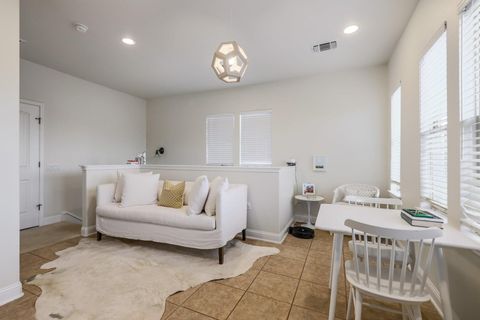 4233 Mattie ST Garage apartment Austin TX 78723