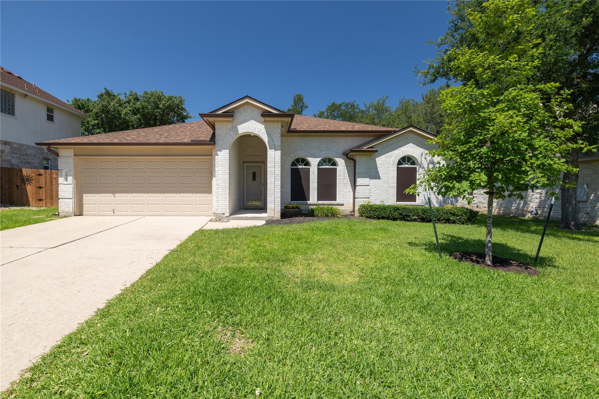 2803 Glenwood TRL