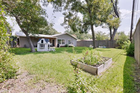 Tiny photo for 1601 Northridge DR, Austin, TX 78723 (MLS # 1606863)