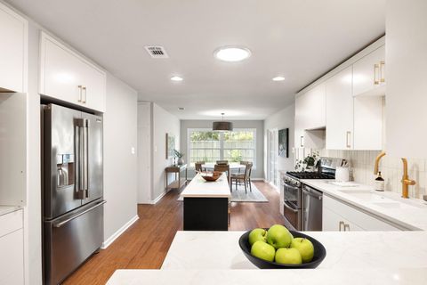 Tiny photo for 1601 Northridge DR, Austin, TX 78723 (MLS # 1606863)