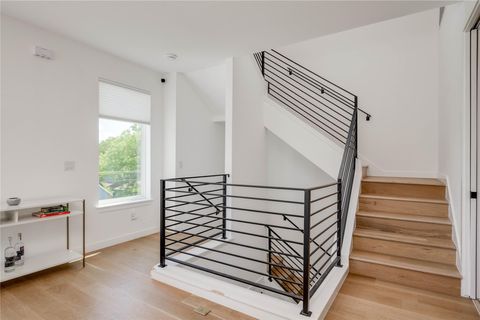 Tiny photo for 1208 Luna ST #1, Austin, TX 78721 (MLS # 9203626)