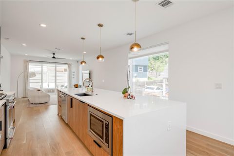 Tiny photo for 1208 Luna ST #1, Austin, TX 78721 (MLS # 9203626)