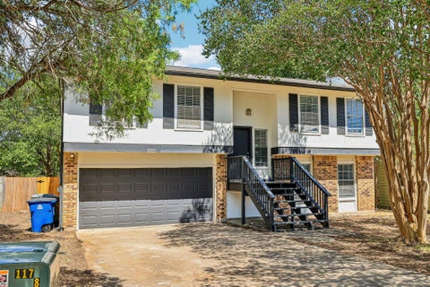 Photo of 2006 Lear LN, Austin, TX 78745 (MLS # 9563677)