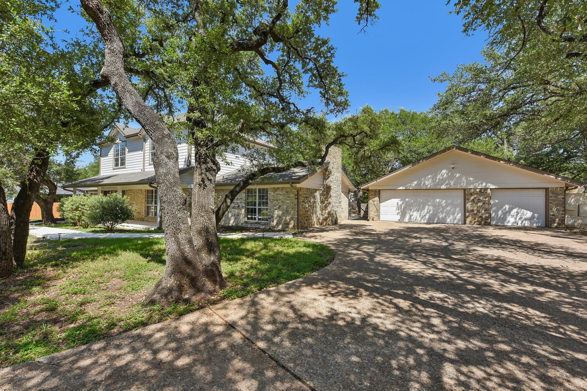 1915 Oak Forest DR