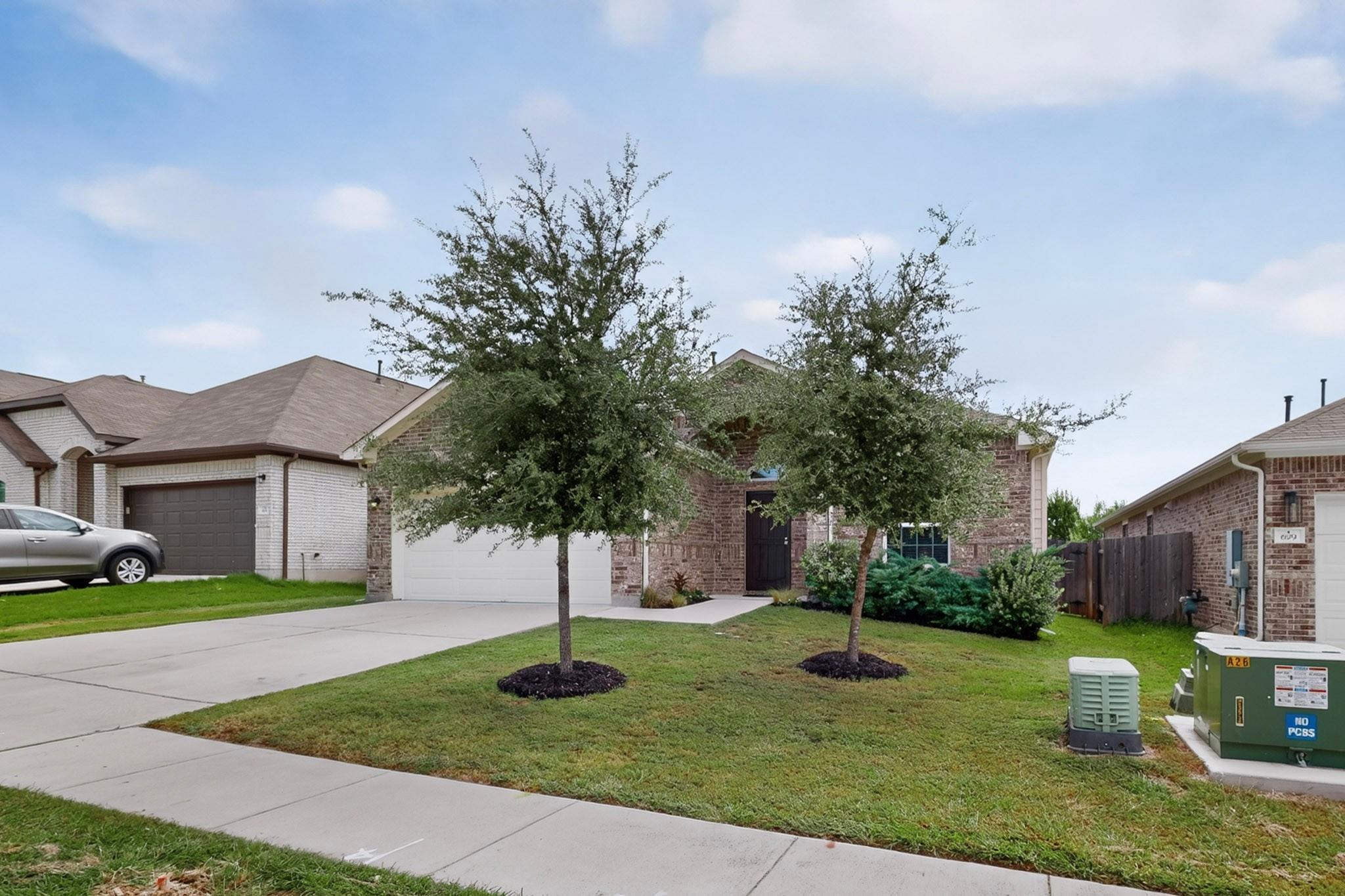 689 Leadtree LOOP