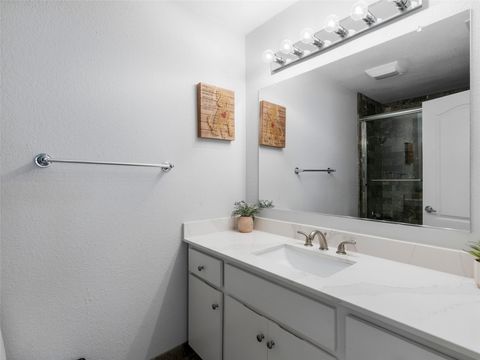 Tiny photo for 13805 Skyline DR, Austin, TX 78732 (MLS # 9002652)