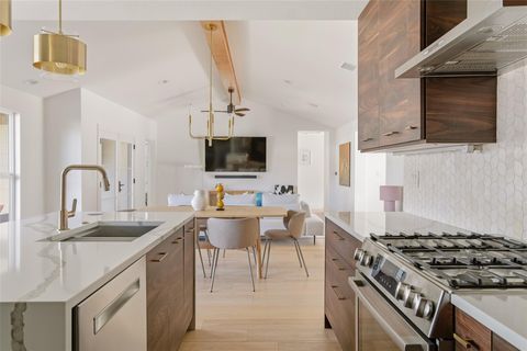 Tiny photo for 2602 Bend CV, Austin, TX 78704 (MLS # 6312346)