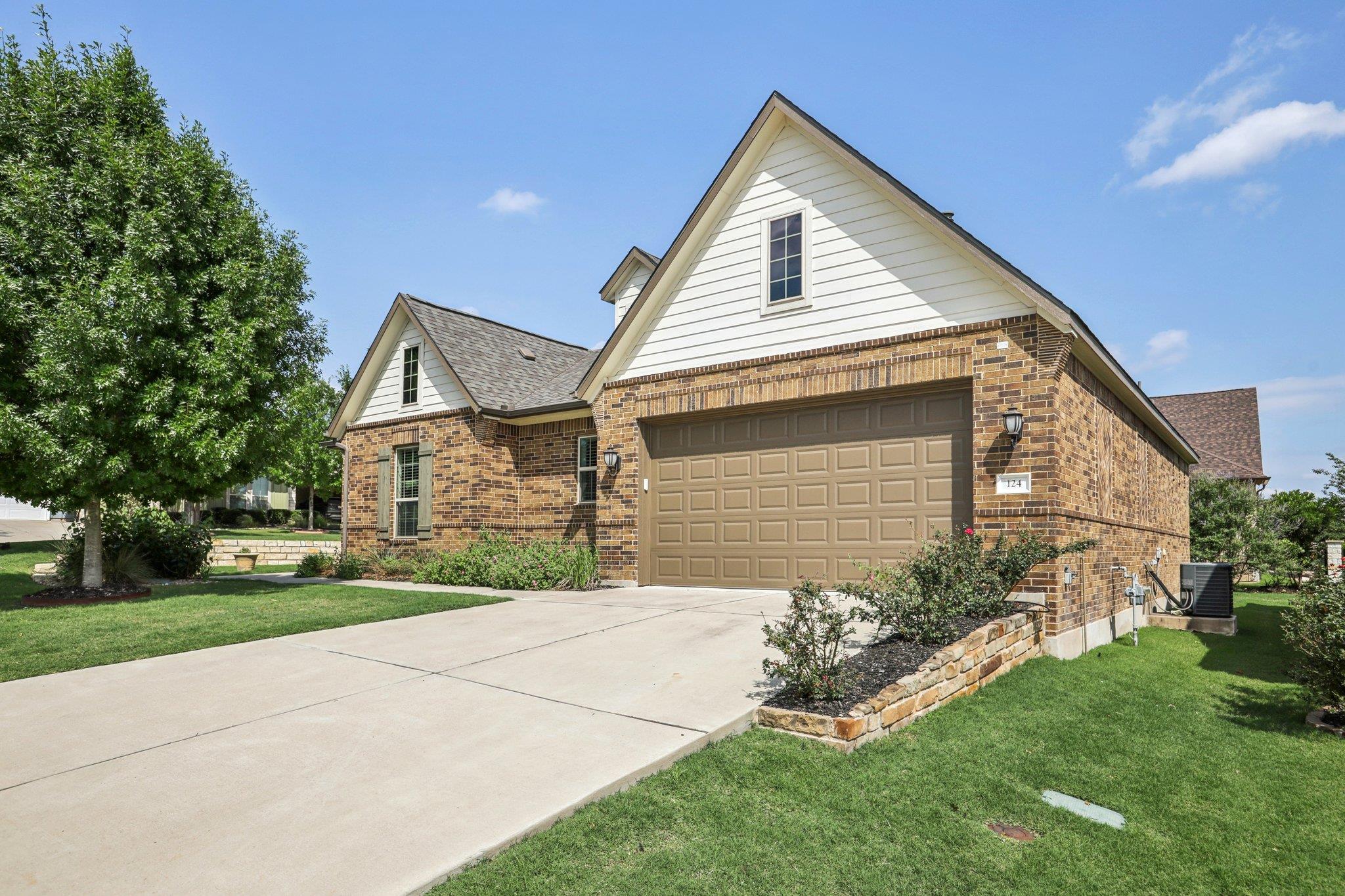 124 Dreaming Plum LN
