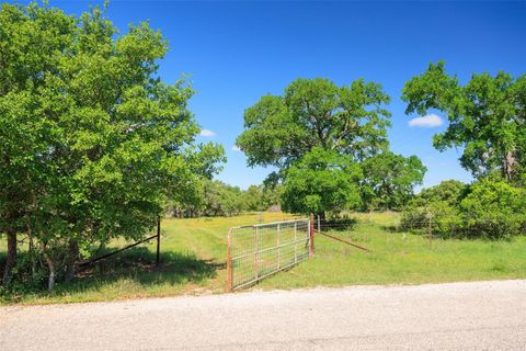 Photo of 480 Blue Creek DR, Dripping Springs, TX 78620 (MLS # 4918283)