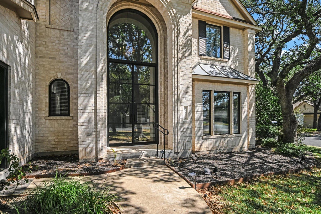 Photo of 6306 Abilene TRL, Austin, TX 78749 (MLS # 8186498)