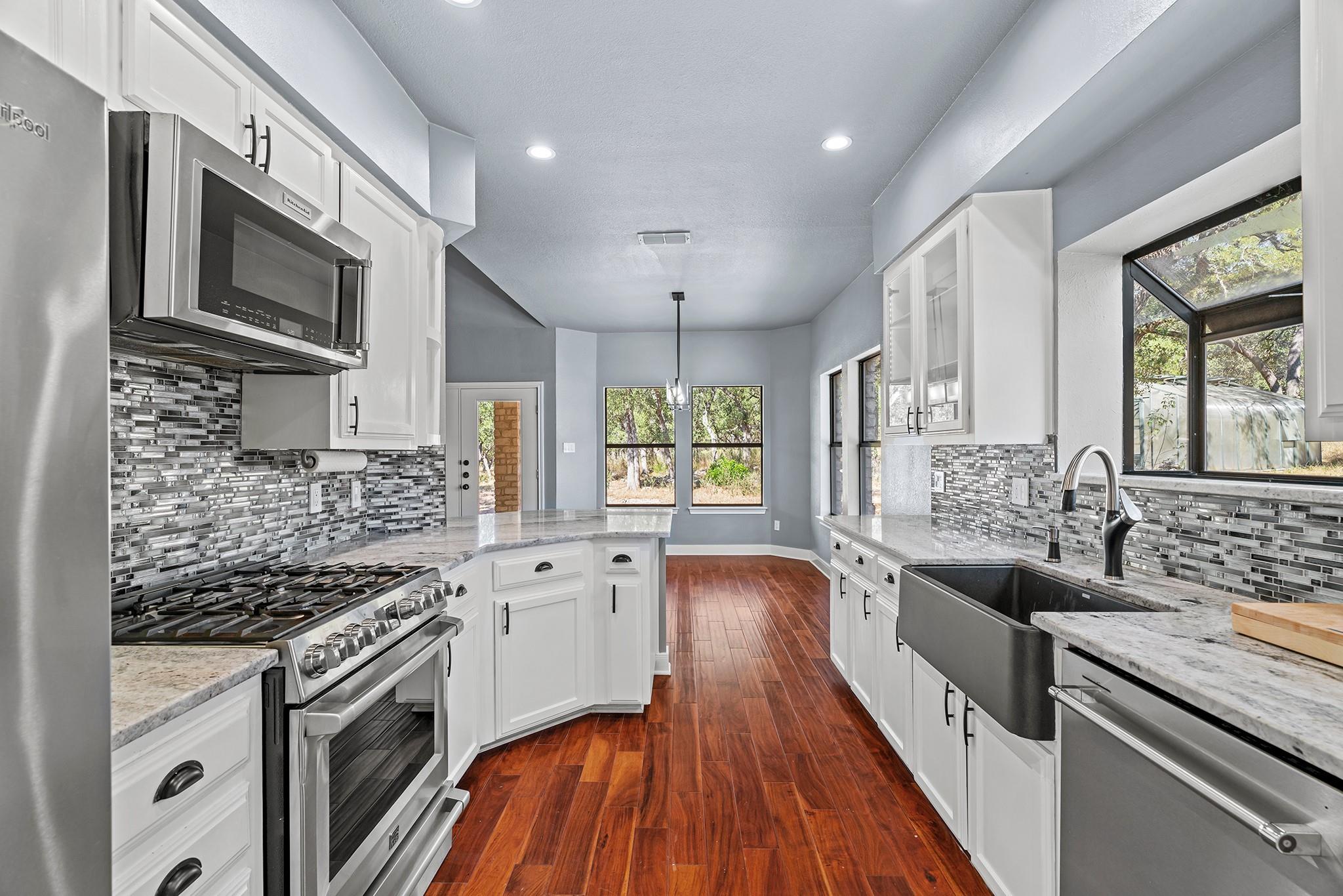 128 Mockingbird LN