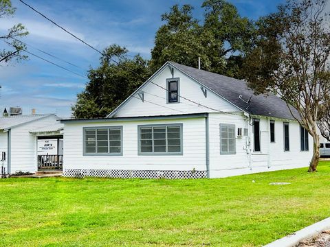 A home in La Grange