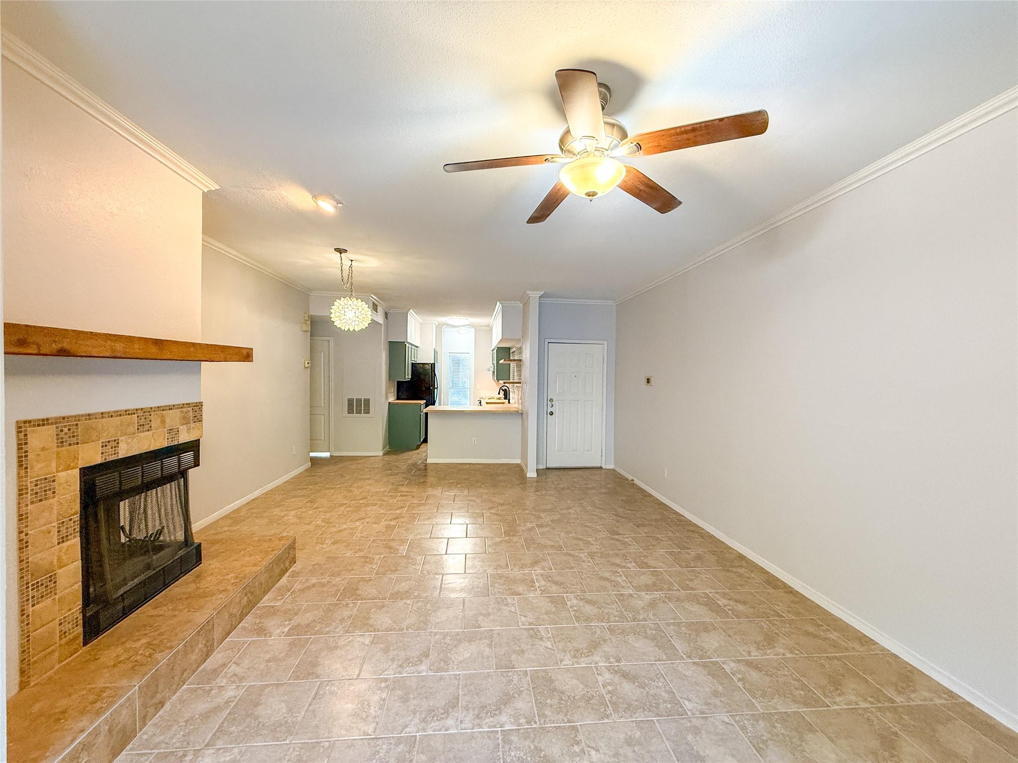 2450 Wickersham LN 103