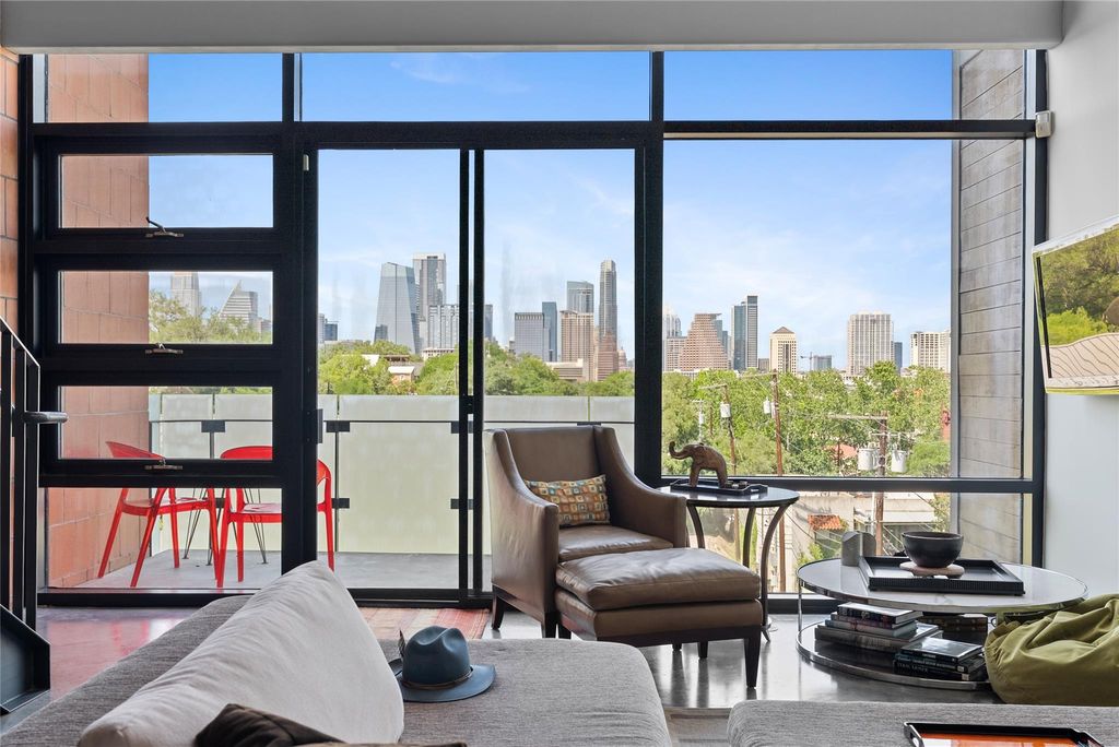 Photo of 1401 Eva ST #406, Austin, TX 78704 (MLS # 6248727)