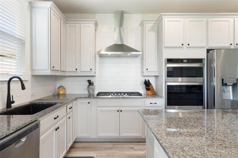 902 Saratoga LN Georgetown TX 78633