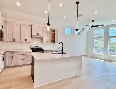 Tiny photo for 200 W 56th ST #8104, Austin, TX 78751 (MLS # 7703835)