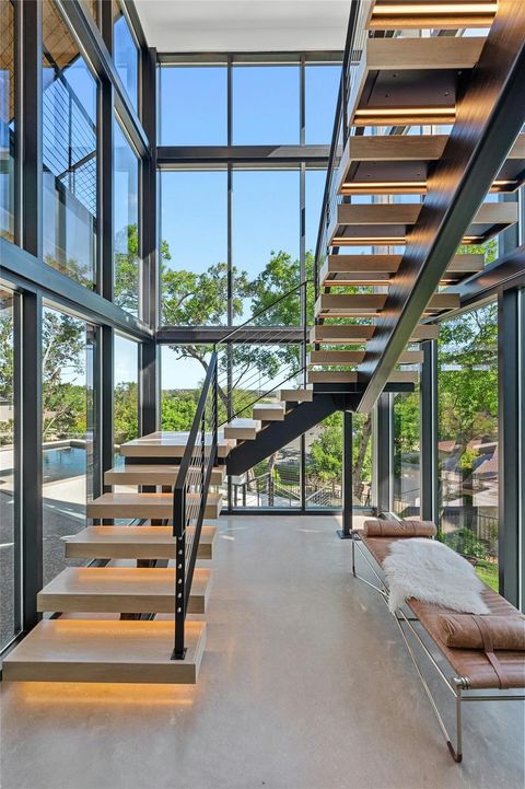 Photo of 806 Sunfish ST, Lakeway, TX 78734 (MLS # 2340297)