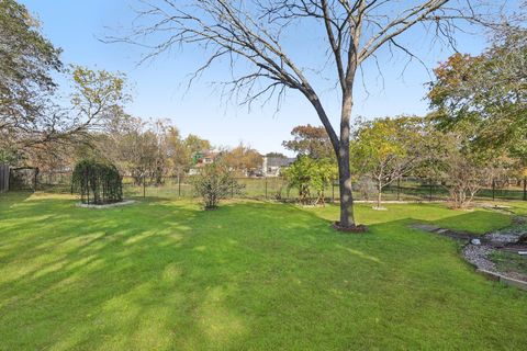 Tiny photo for 8214 Kearsarge DR, Austin, TX 78745 (MLS # 6279680)