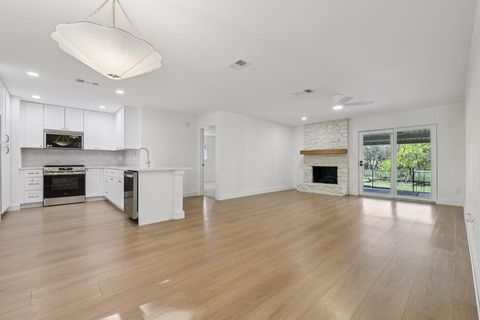 Tiny photo for 8214 Kearsarge DR, Austin, TX 78745 (MLS # 6279680)