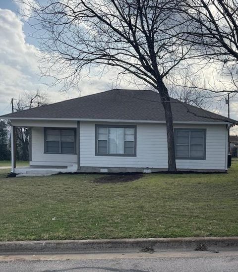 Photo of 205 E Hoopes Ave, Pflugerville, TX 78660 (MLS # 6551524)