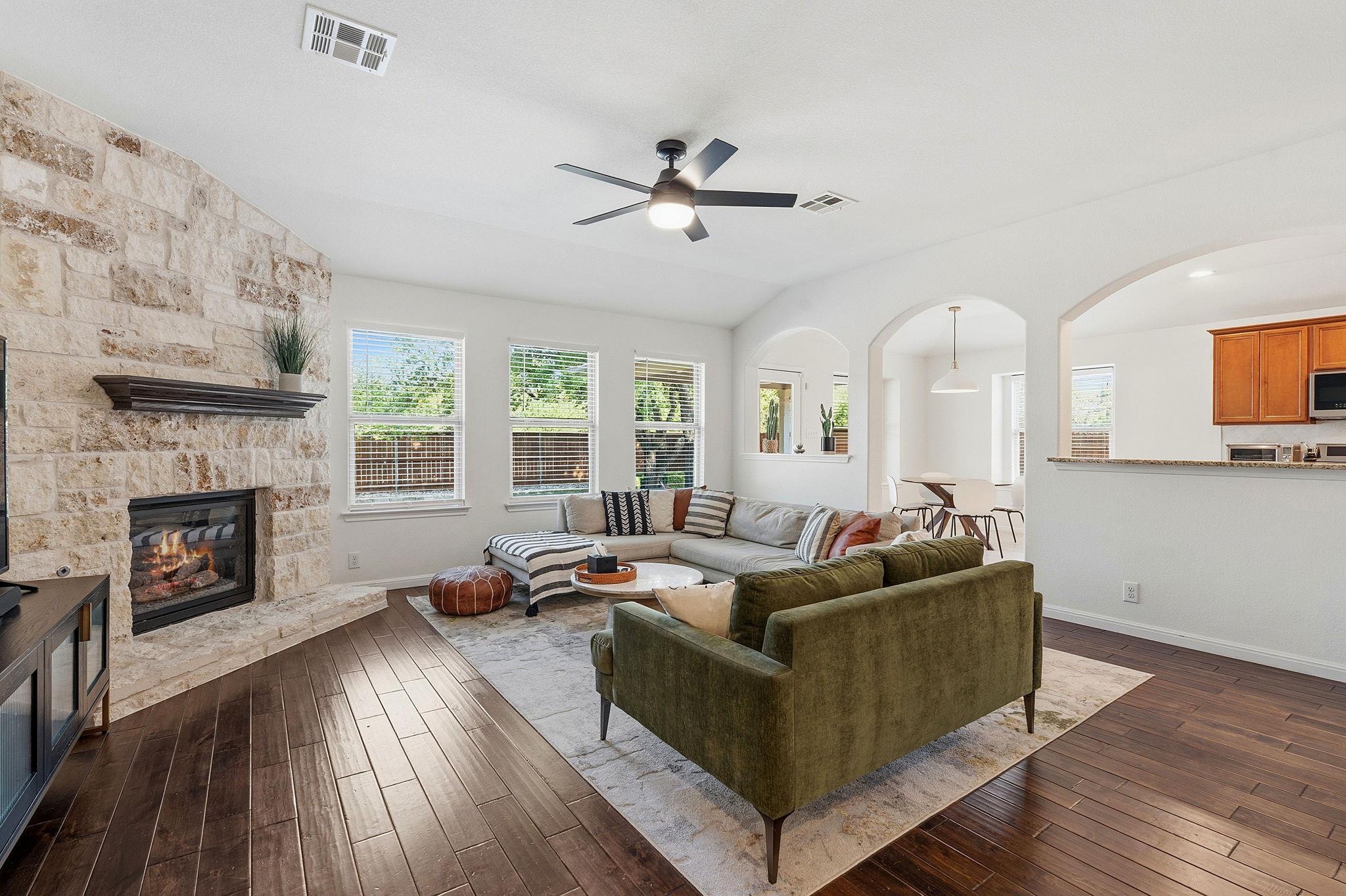 120 Florenz LN