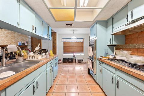 Tiny photo for 12312 Blue Water DR, Austin, TX 78758 (MLS # 5099533)