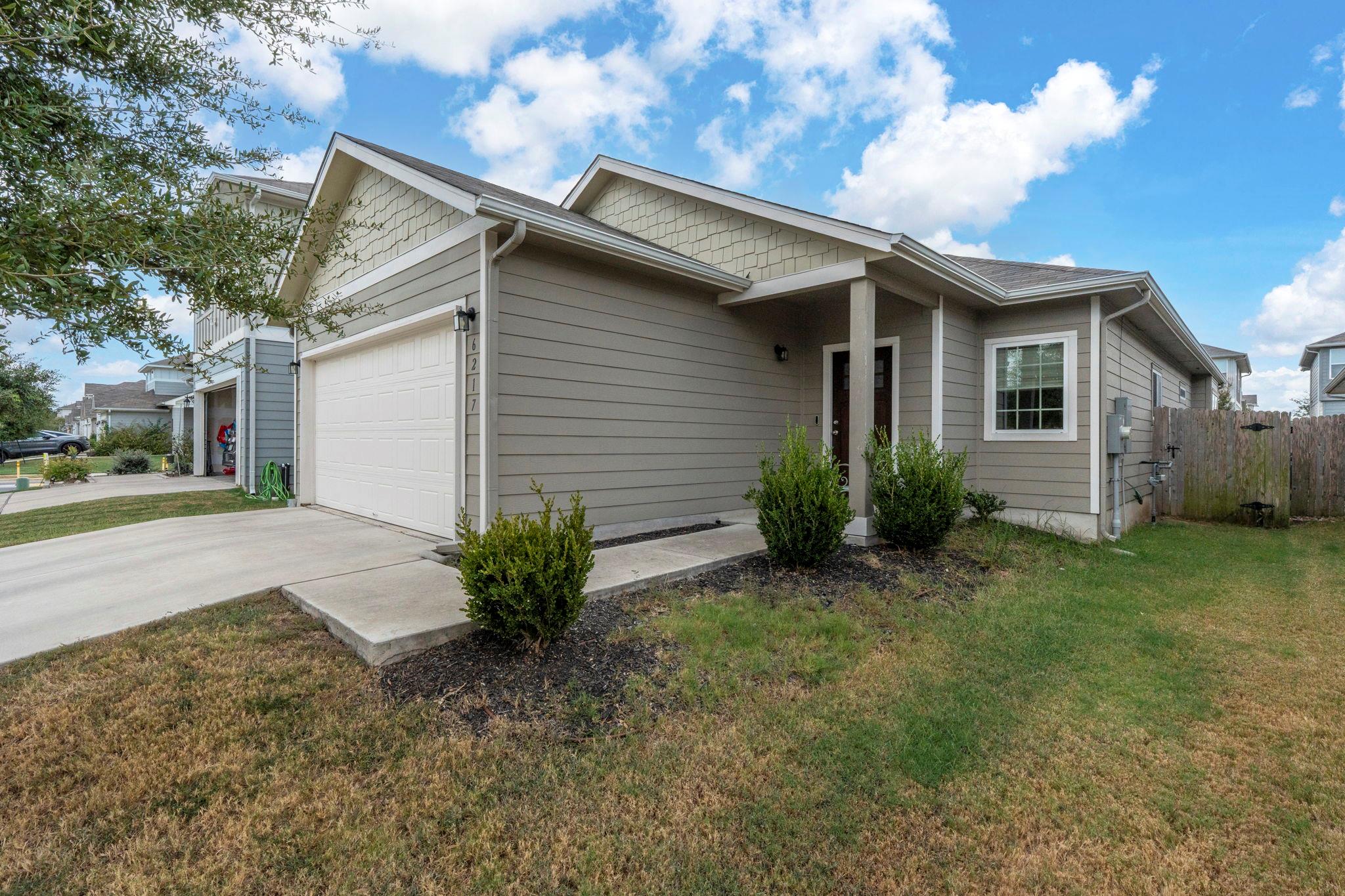 6217 Gunflint DR